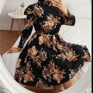 SHEIN LUNE Plus Floral Print Shirred Ruffle Hem Belted Dress